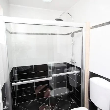 Apartament With Parking Space Valbandon, Fazana - 2214 Fondole