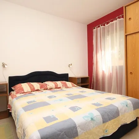 With A Parking Space Valbandon, Fazana - 2214 Apartment Fondole