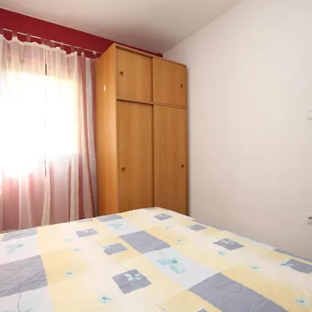 With Parking Space Valbandon, Fazana - 2214 Apartament Fondole